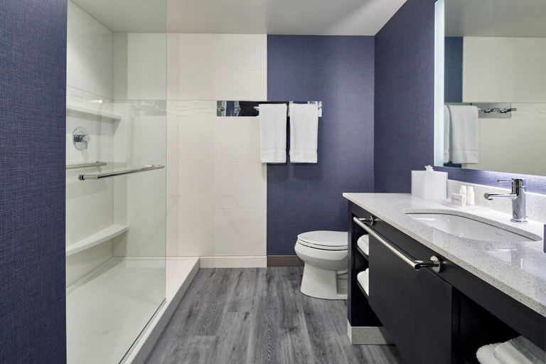 Bathroom 5, Residence Inn By Marriott Cleveland University Cir, Cuyahoga