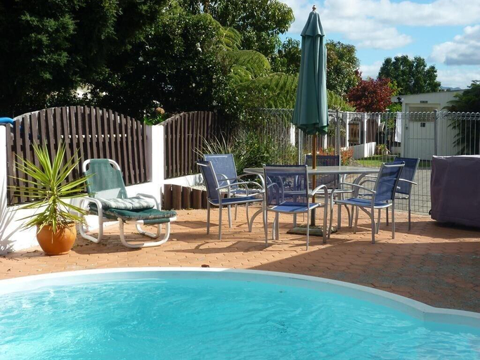 Sport & Beauty, Rosetown Motel, Waipa