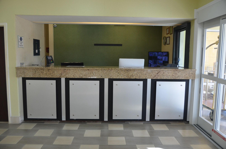 Public Area 2, Eagles Nest Inn, Bulloch