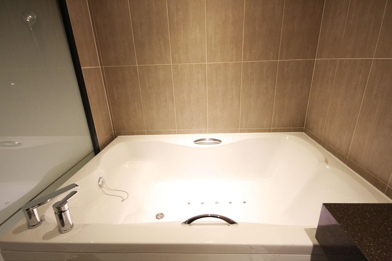 Bathroom 5, Busan Yeonsan-dong MU Plus Hotel, Yeonje