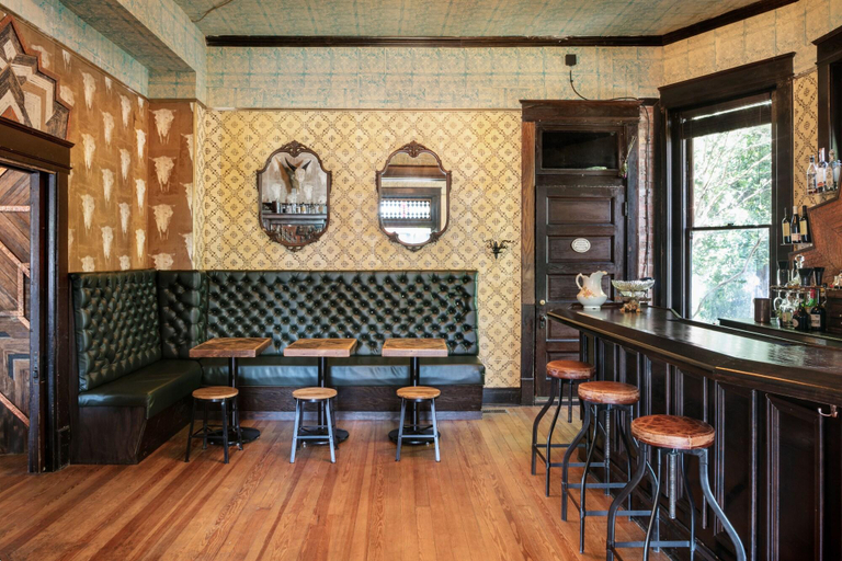 Food & Drinks, Urban Cowboy, Davidson