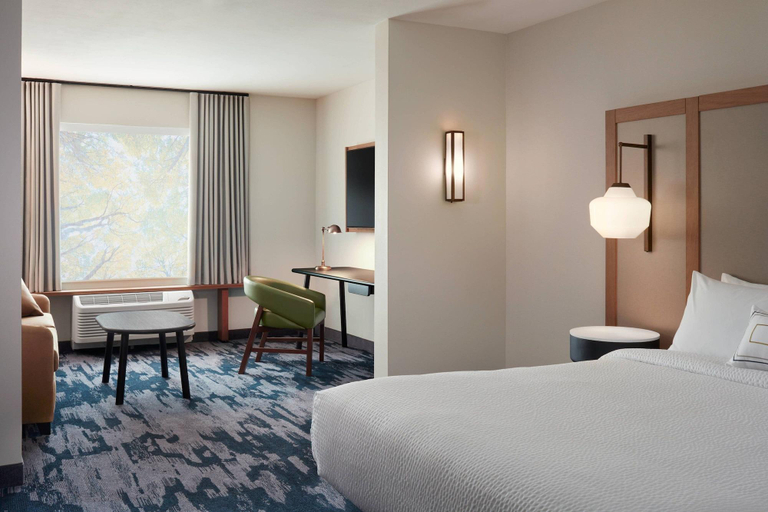 Bedroom 3, Fairfield Inn & Suites by Marriott Shawnee, Pottawatomie