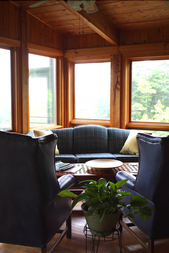 Public Area 3, Bluff House Inn, Hancock