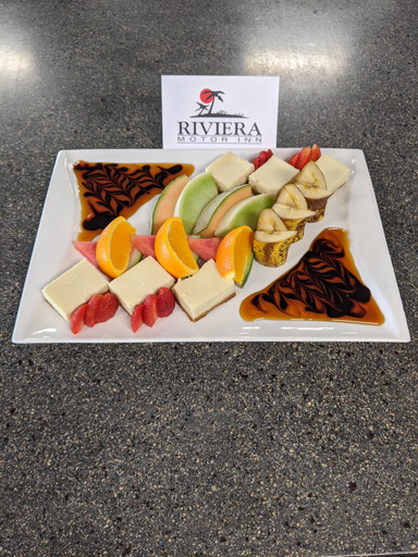 Food & Drinks 5, Riviera Motor Inn, Division No. 11