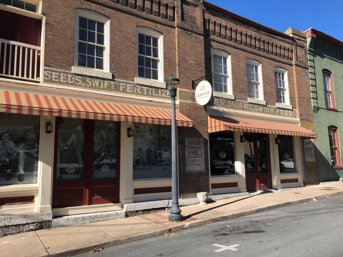 Exterior & Views 1, Gibson's Warehouse, Staunton