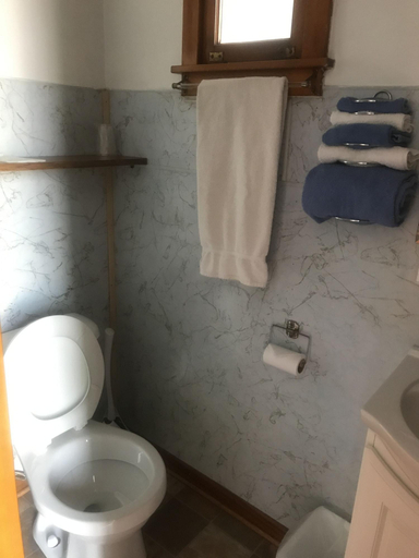 Bathroom 3, Chalet Motel, Custer