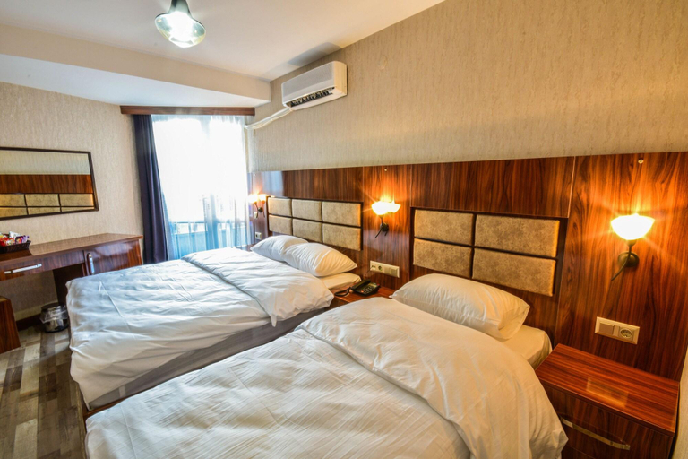 Bedroom 5, Marina Hotel, Konak
