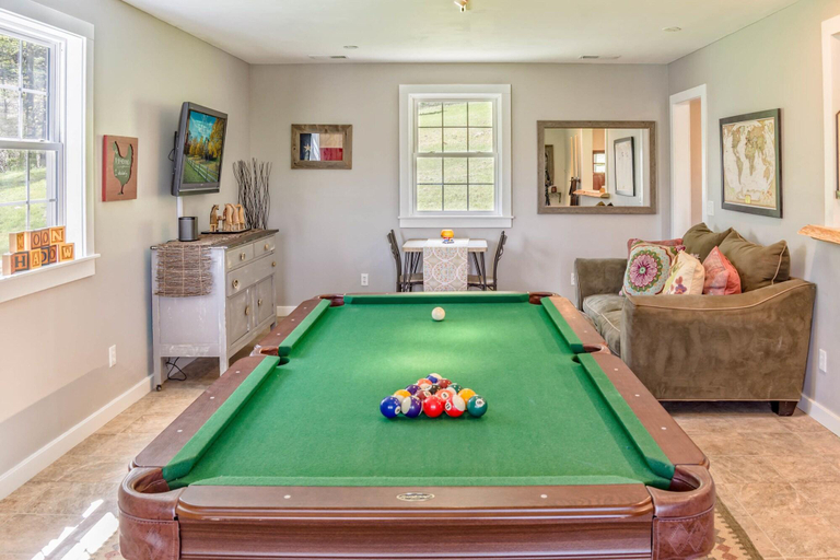 Sport & Beauty, Moonshadow Bed and Breakfast, Steuben
