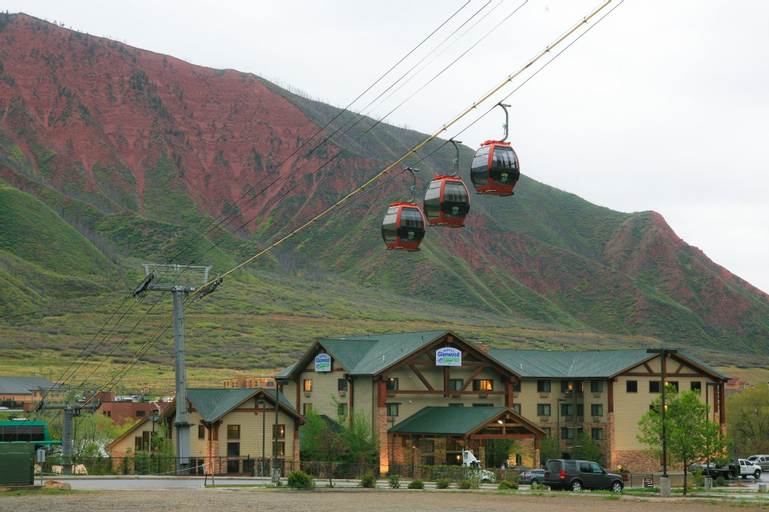 Hotel Glenwood Springs, Garfield