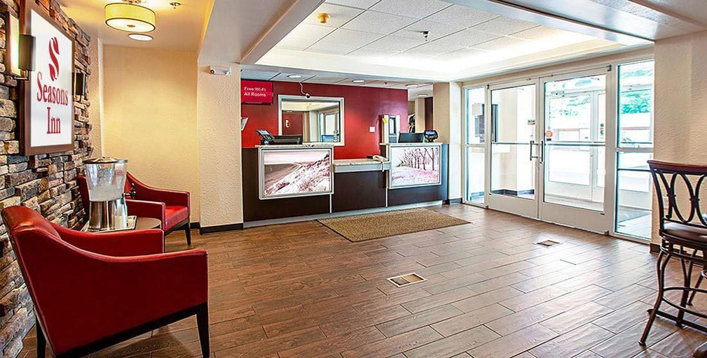 Public Area 2, Seasons Inn Traverse City, Grand Traverse