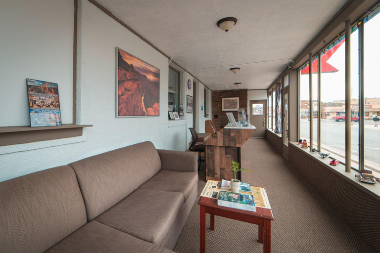 Public Area 3, Celilo Inn, Coconino