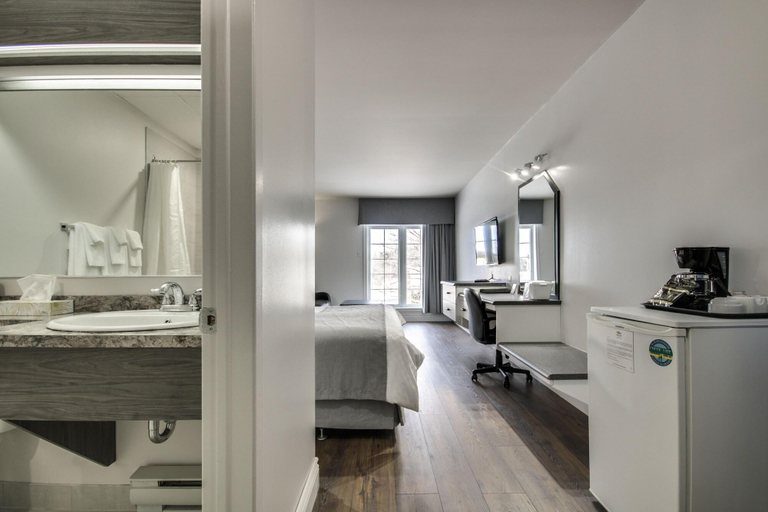Bedroom 3, Hotel Marineau Shawinigan, Le Centre-de-la-Mauricie