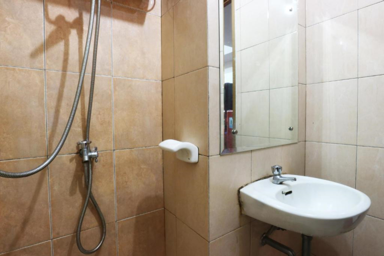 Bathroom 8