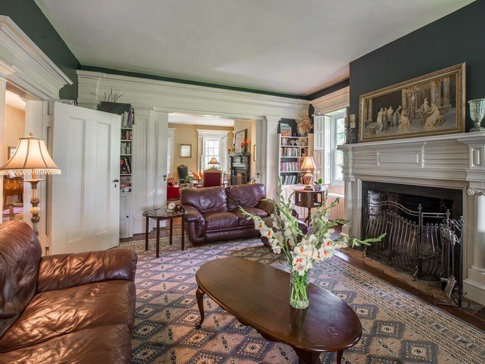 Public Area 2, The Neighbour House B&B, Morris