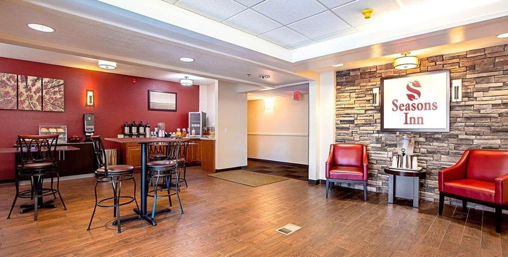 Public Area 2, Seasons Inn Traverse City, Grand Traverse