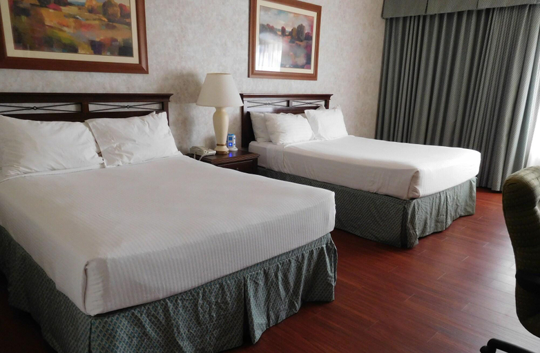 Bedroom 3, University Square Hotel, Fresno