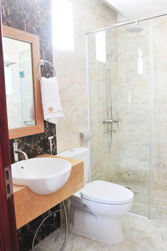 Bathroom 5, Sen Vang Luxury Hotel, Nha Trang