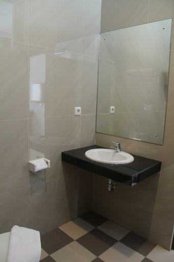 Bathroom 3