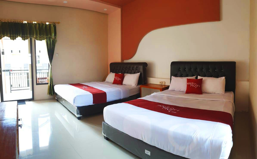 Bedroom 3, Hollymoon Sekar Ayu Hotel, Tegal