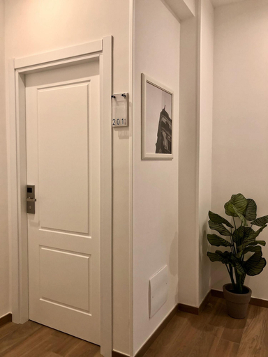 Bathroom 5, Residenza Madonna, Napoli