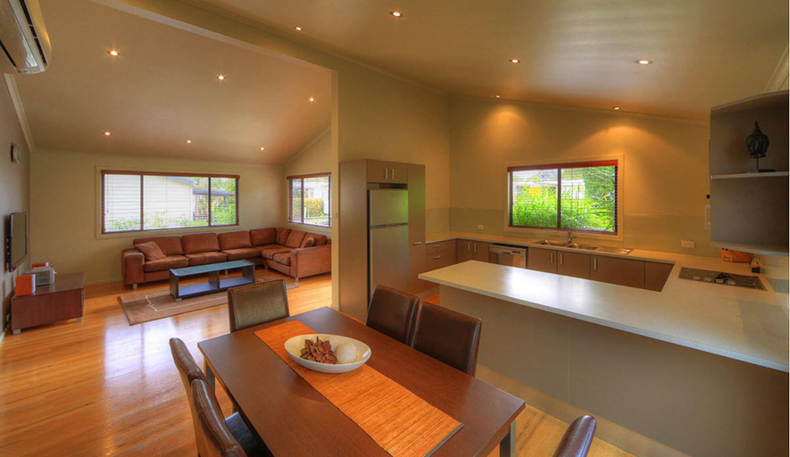 Public Area 2, Mountain View Resort, Shoalhaven - Pt B