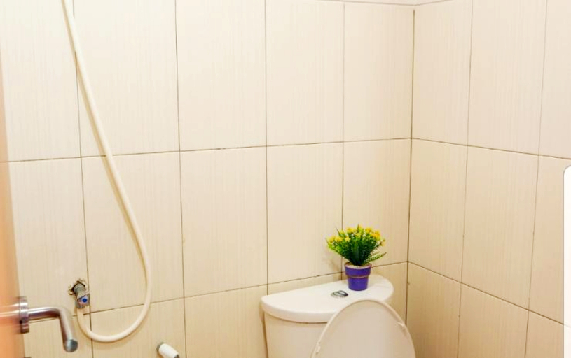 Bathroom, Margonda Residence 3, 4 dan 5 by Sang Living, Depok