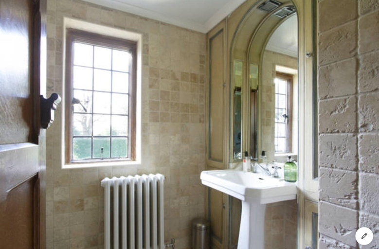 Bathroom 4, Harlington Manor, Central Bedfordshire