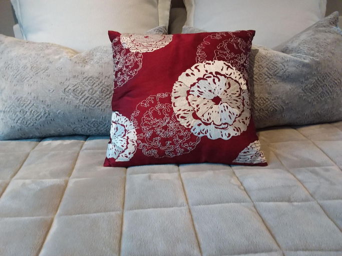 Bedroom 2, Karapiro Willows Luxury B & B, Waipa