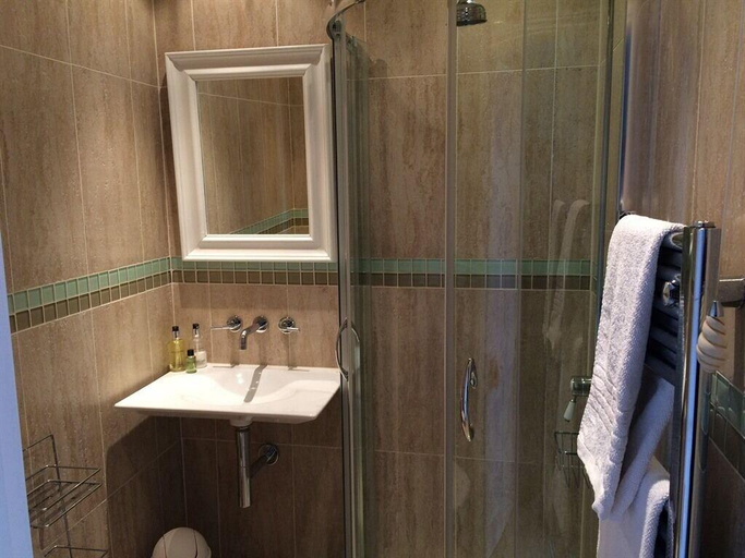 Bathroom 3, Ashbury Bed And Breakfast, Worcestershire