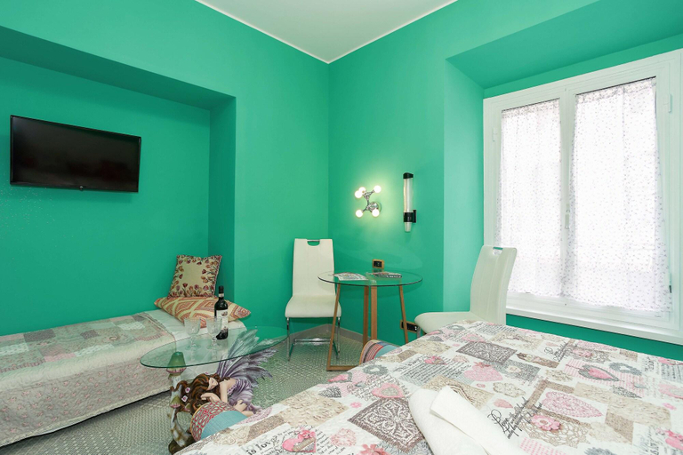 Bedroom 2, S.P.T. Bed & Breakfast, Rome