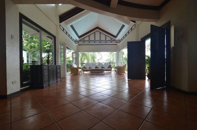 Public Area 3, Robinland Vacation Home Badian, Alegria