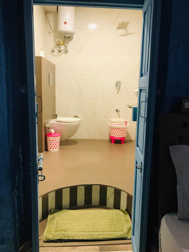 Bathroom 4, Rani Mahal, Jodhpur