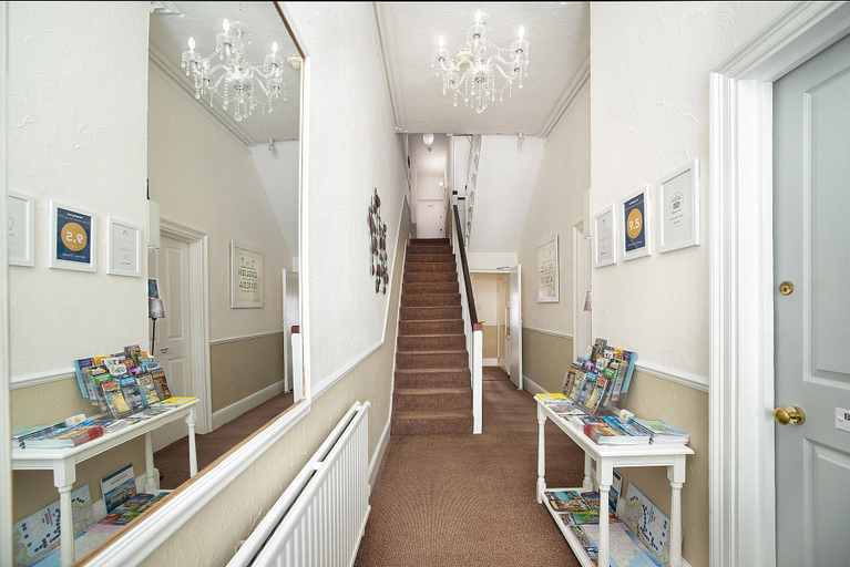 Public Area 2, The Belmont, Torbay