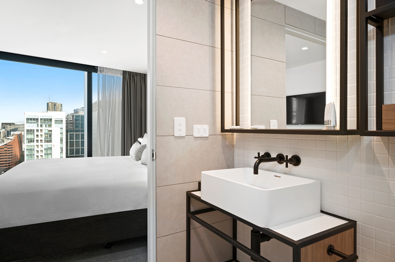 Bathroom 15