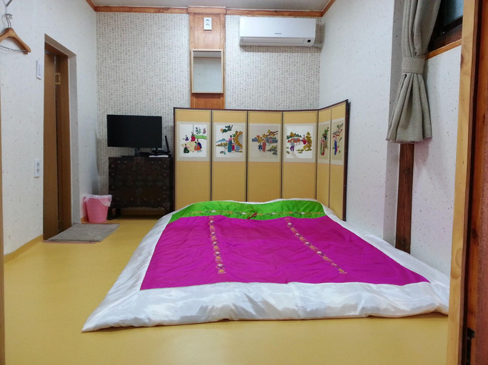 Bedroom 4, Dajayon Hanok Stay, Jongno