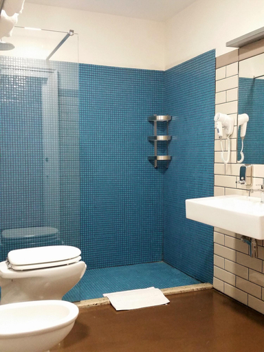 Bathroom 5, La Corte dei Limoni, Catania