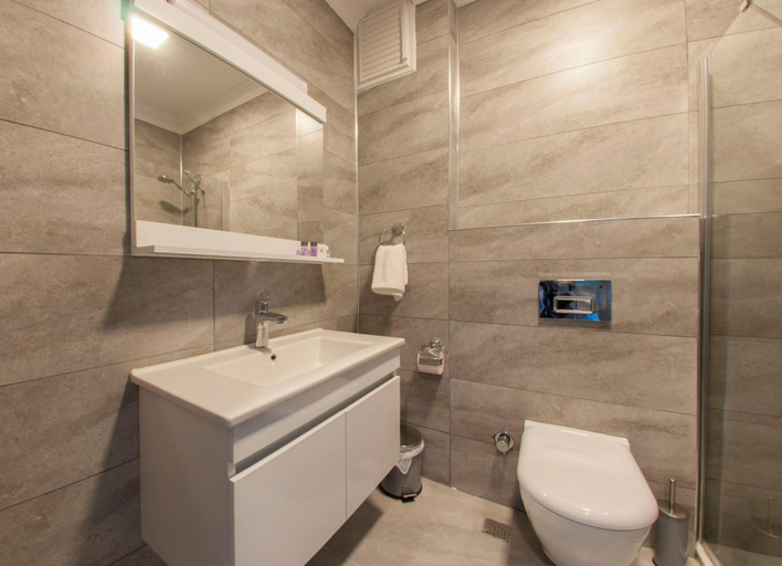 Bathroom 4, Room Room Motel, Izmit