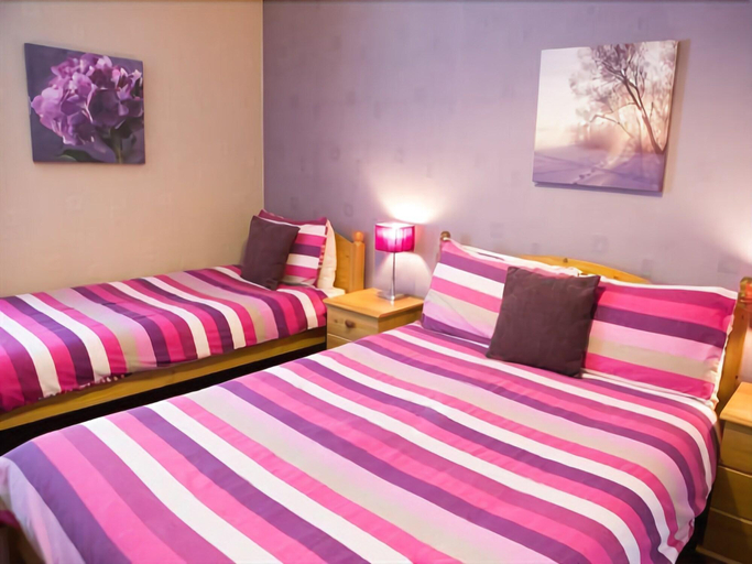 Bedroom 3, Tigh Na Mara Hotel, Dumfries and Galloway