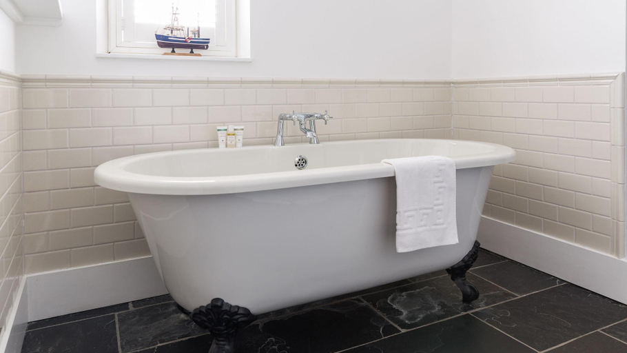Bathroom 4, Number 38 Clifton, Bristol