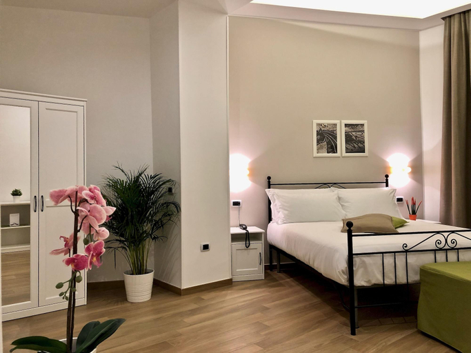 Bedroom 2, Residenza Madonna, Napoli