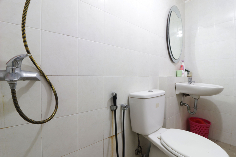 Bathroom 9