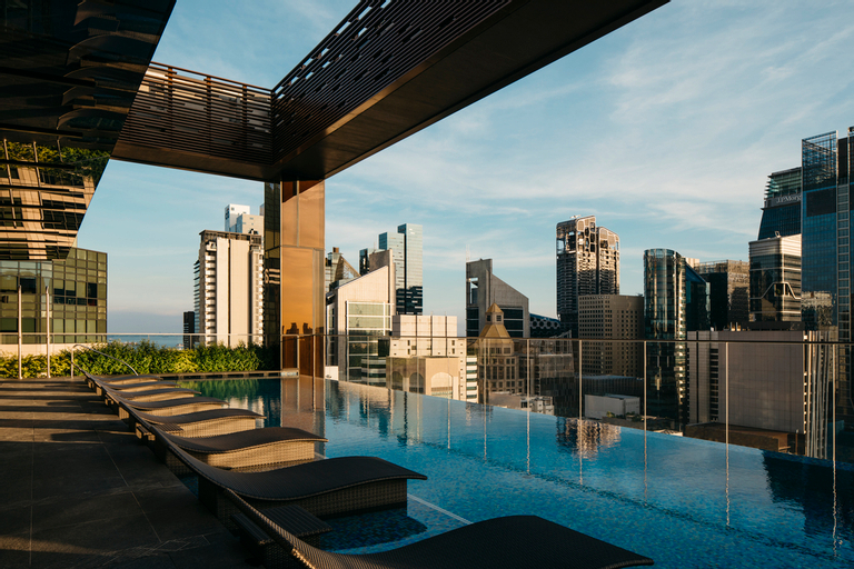 Exterior & Views 15