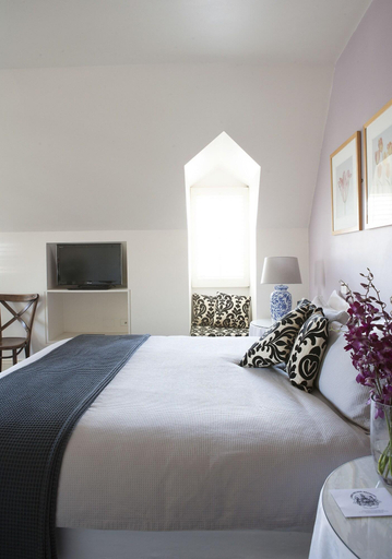 Bedroom 5, The Lord Nelson Brewery Hotel, Sydney
