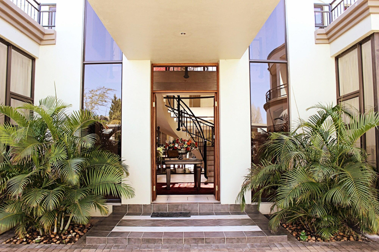 Public Area 4, Casa Flora Guesthouse, City of Tshwane
