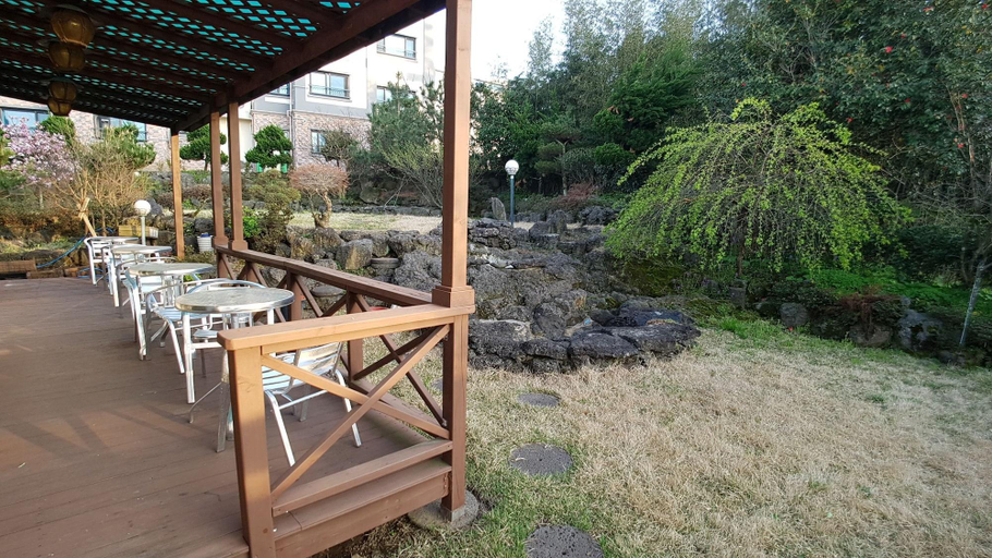Others 2, Bong Stay, Jeju