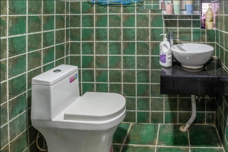 Bathroom 4, Jiaochangwei Slow City Seaside Homestay, Shenzhen