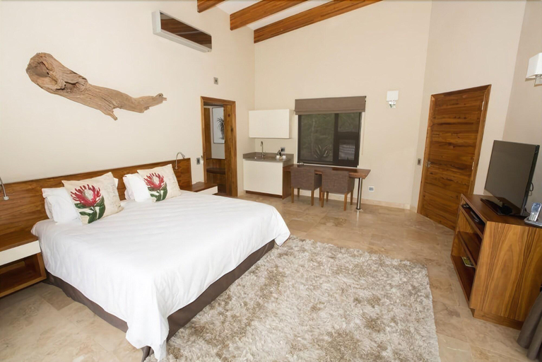 Bedroom 3, Umvangati House, Mopani
