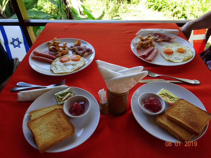 Food & Drinks 5, Garden Villa Khaolak, Takua Pa
