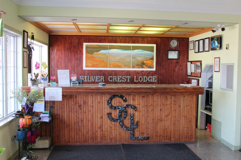 Public Area 3, Silver Crest Lodge, Division No. 19