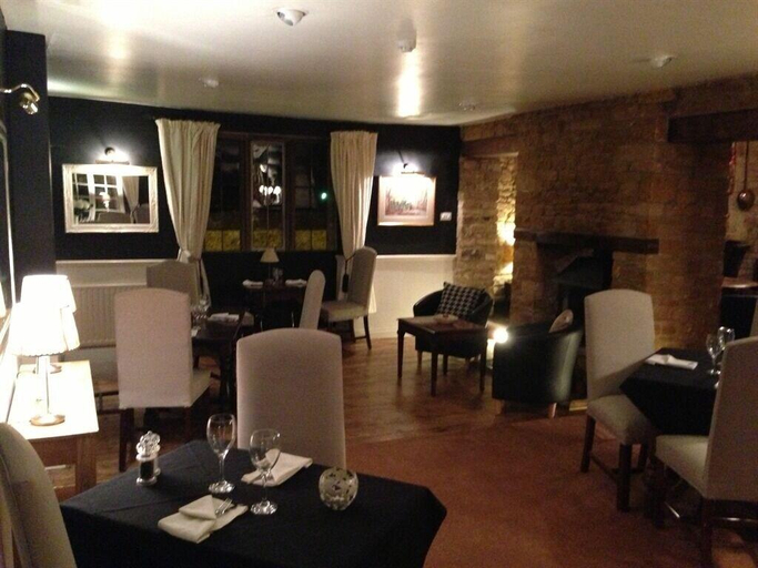 Public Area 2, The Kings Arms Inn, Somerset